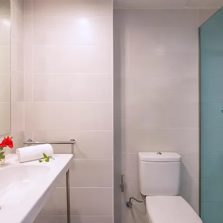 فندق Roquetas El Palmeral By Pierre & 3*